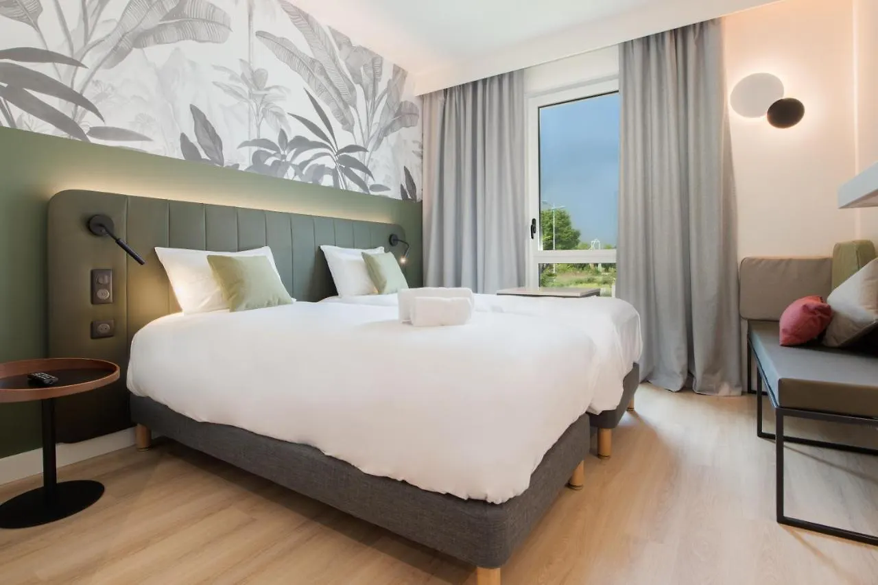 Campanile Smart Lyon Est - Eurexpo Bron Aviation Hotel Saint-Priest   Saint-Priest (Rhone)